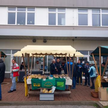 57998120231110_150419