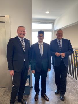 IMG-a8e9bde889bb68340ffcbb2e6f2fdea4-V